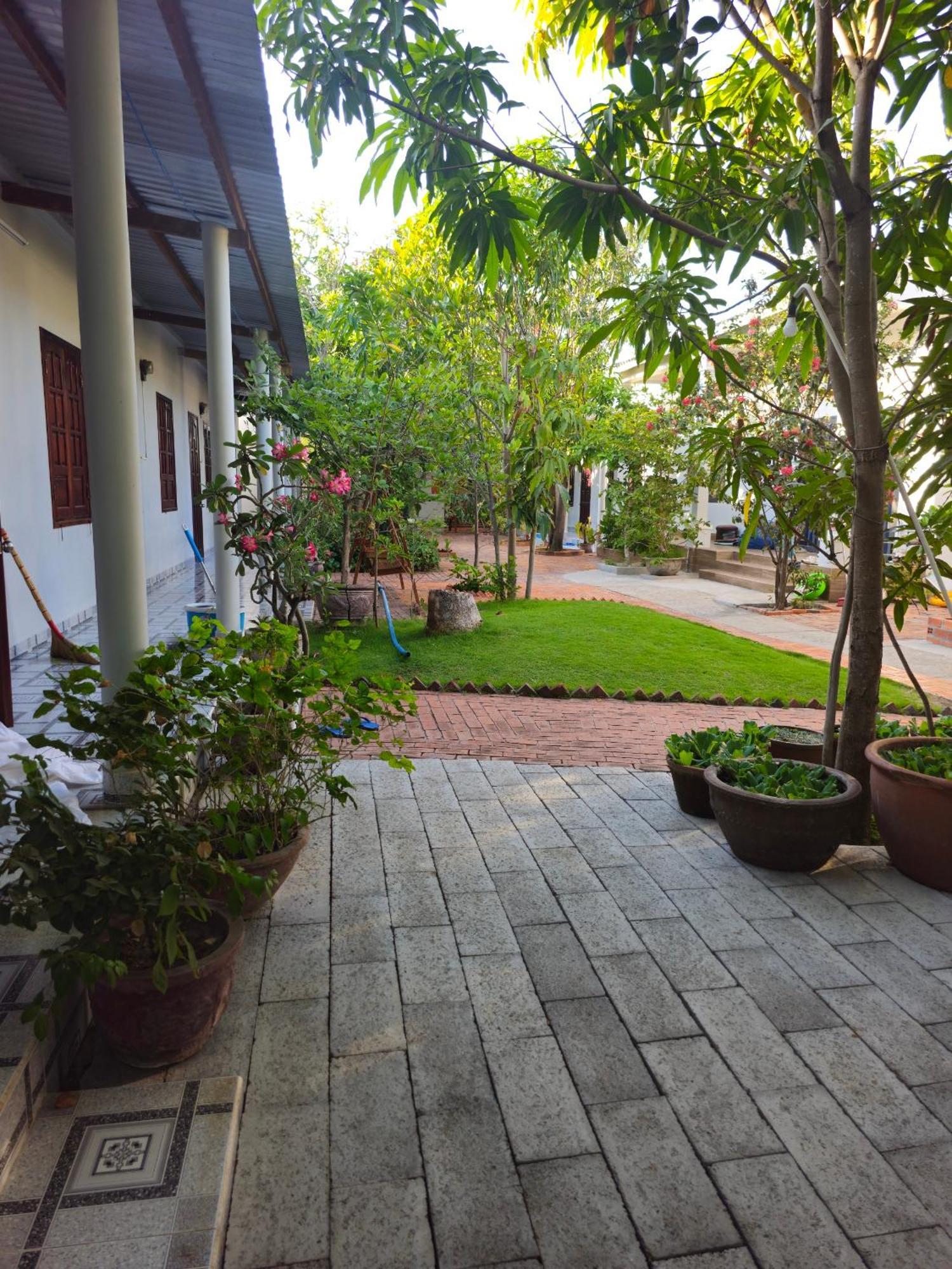 Cay Phuong Guesthouse Mui Ne Esterno foto